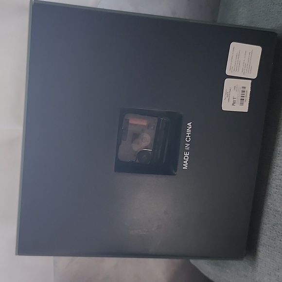 Square mirrored clock - Roman Numeral Face - Picture 3 of 6